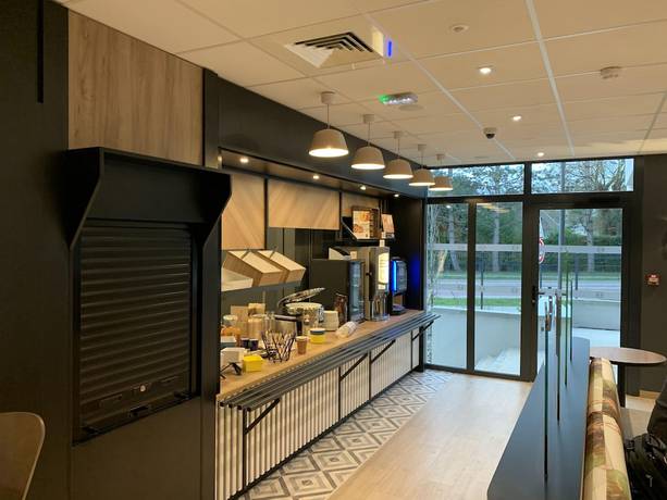 Imagen del bar/restaurante del Hotel B&B Le Touquet. Foto 5