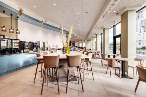 Imagen general del Hotel B&B Lille Lillenium Eurasanté. Foto 8