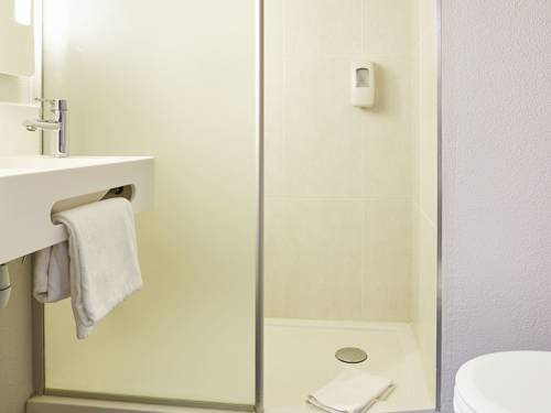 Imagen de la habitación del Hotel B&B Lille Roubaix Campus Gare. Foto 8