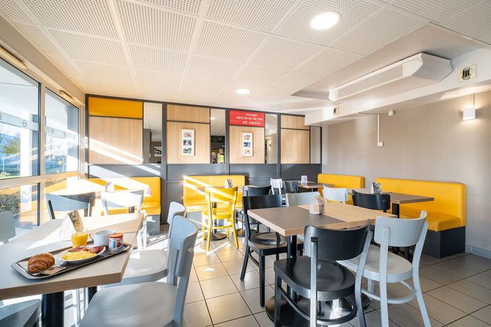 Imagen del bar/restaurante del Hotel B&B Lille Seclin Unexpo. Foto 3