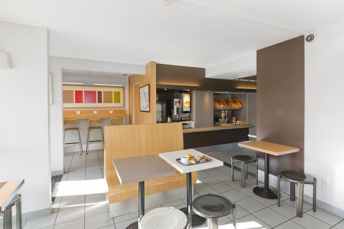 Imagen del bar/restaurante del Hotel B&B Lorient Lanester. Foto 6