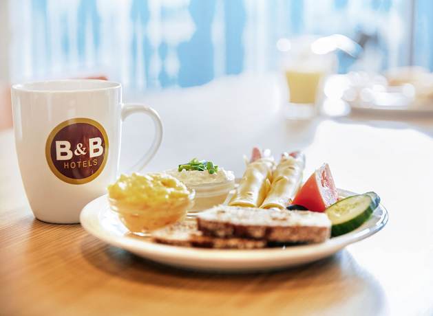 Imagen del bar/restaurante del Hotel B&B Lublin Centrum. Foto 4