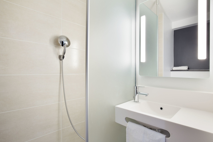 Imagen de la habitación del Hotel B&B Lyon Centre Perrache. Foto 17