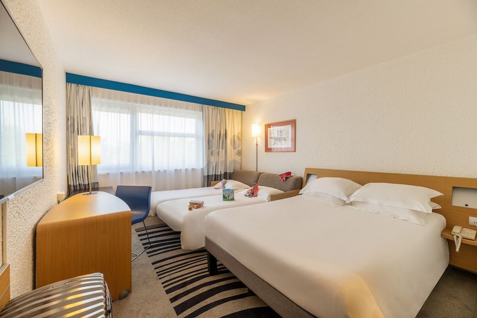 Imagen de la habitación del Hotel B&B Lyon Nord. Foto 3