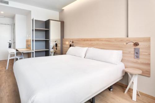 Imagen de la habitación del Hotel B&B Málaga Centro. Foto 5