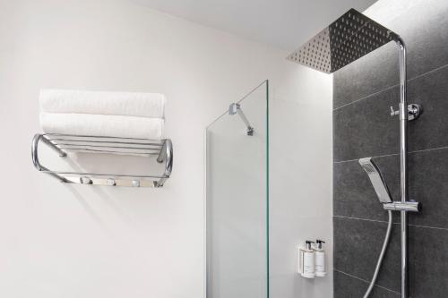 Imagen de la habitación del Hotel B&B Málaga Centro. Foto 14