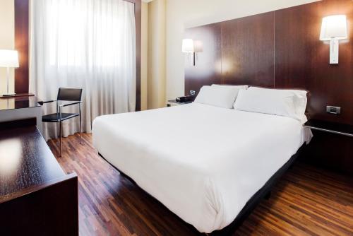 Imagen de la habitación del Hotel B&B Madrid Getafe. Foto 4