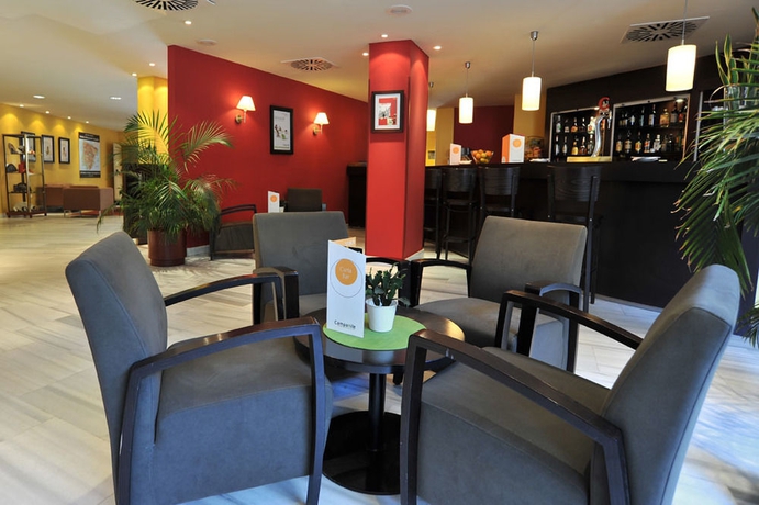 Imagen de los interiores del Hotel B&B Madrid Pinar de las Rozas. Foto 10