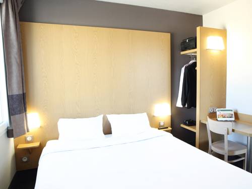 Imagen de la habitación del Hotel B&B Marseille Aéroport Saint-victoret. Foto 9
