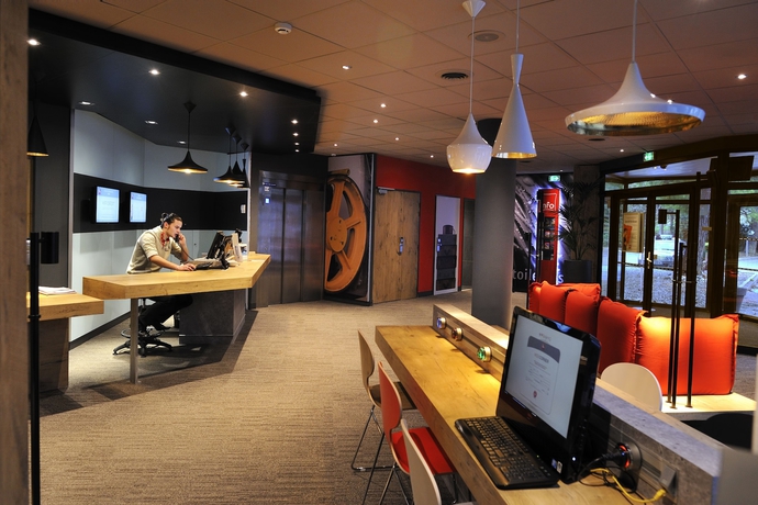 Imagen de los interiores del Hotel B&B Marseille La Valentine Porte d'Aubagne. Foto 19