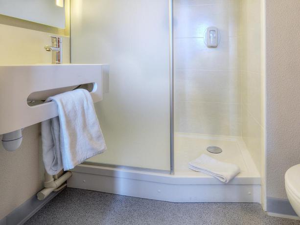 Imagen de la habitación del Hotel B&B Marseille Les Ports. Foto 5