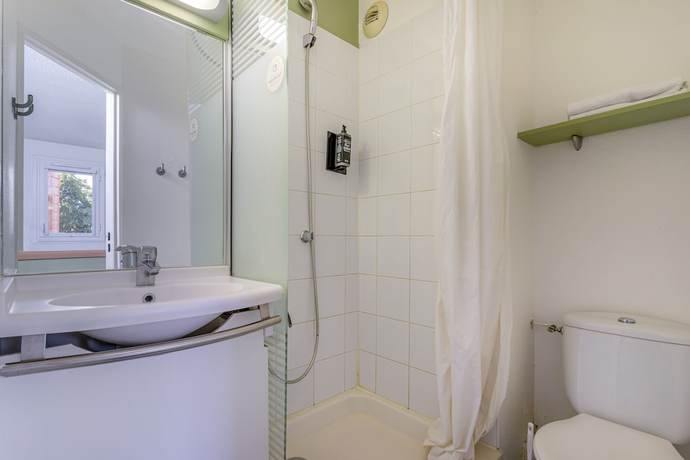 Imagen de la habitación del Hotel B&B Marseille Parc Chanot. Foto 8