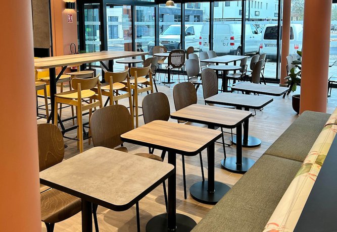 Imagen del bar/restaurante del Hotel B&B Massieux Genay. Foto 5