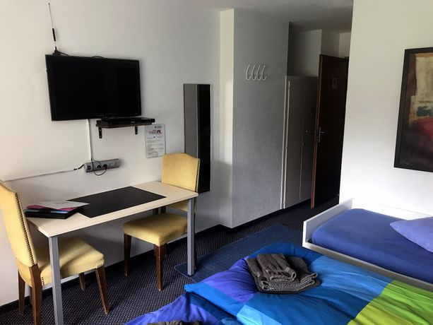 Imagen de la habitación del Hotel B&B Matterhorn Golf. Foto 11