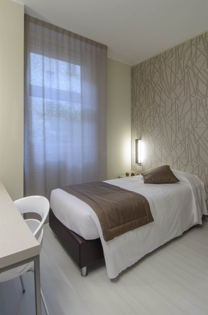 Imagen de la habitación del Hotel B&B Milano Aosta. Foto 5