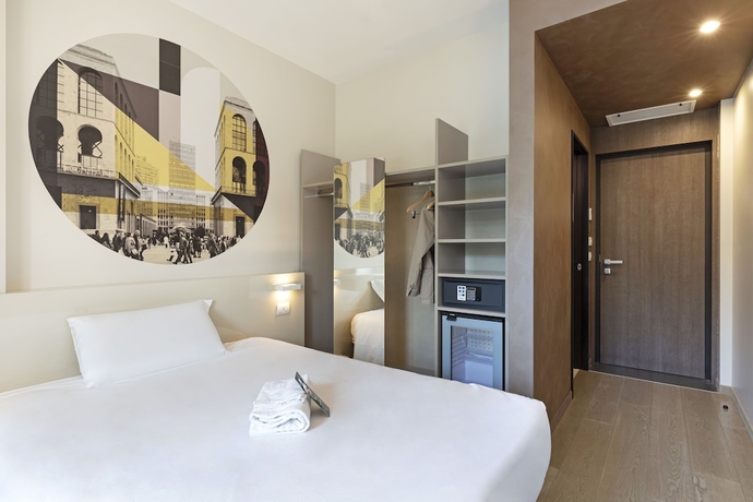 Imagen de la habitación del Hotel B&B Milano Central Station. Foto 12