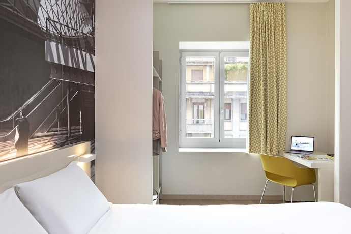 Imagen de la habitación del Hotel B&B Milano Central Station. Foto 15