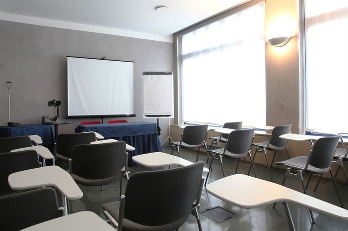 Imagen de los interiores del Hotel B&B Milano La Spezia. Foto 13
