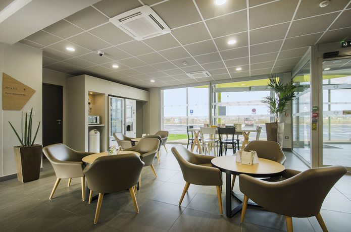 Imagen de los interiores del Hotel B&B Montargis. Foto 18