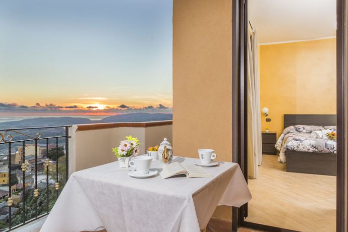 Imagen de los exteriores del Hotel B&B Montemare. Foto 19