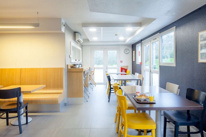 Imagen del bar/restaurante del Hotel B&B Montlhéry, LINAS - MONTLHERY. Foto 4