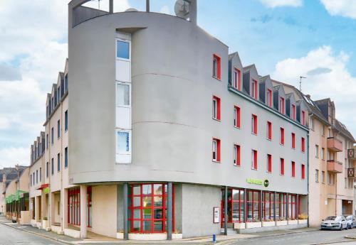 Imagen general del Hotel B&B Montlu&ccedil;on Centre. Foto 1