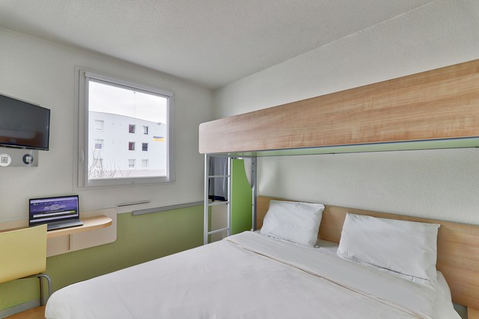 Imagen de la habitación del Hotel B&B Montluçon Saint-victor. Foto 9