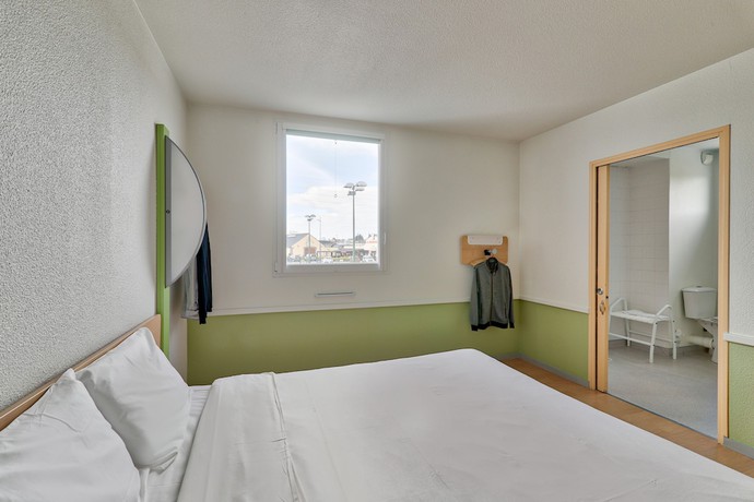 Imagen de la habitación del Hotel B&B Montluçon Saint-victor. Foto 15