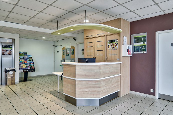 Imagen de los interiores del Hotel B&B Montluçon Saint-victor. Foto 20