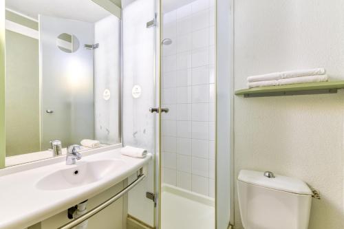 Imagen de la habitación del Hotel B&B Montpellier Sud Lattes. Foto 15