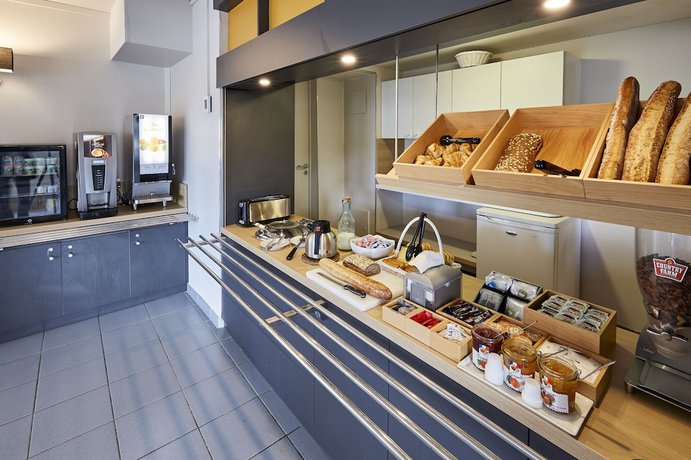 Imagen del bar/restaurante del Hotel B&B Montpellier Vendargues. Foto 3