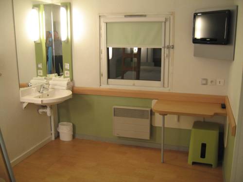 Imagen de la habitación del Hotel B&B Mulhouse Dornach. Foto 12