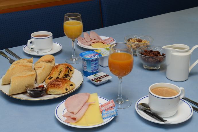 Imagen del bar/restaurante del Hotel B&B Mulhouse Kingersheim. Foto 7