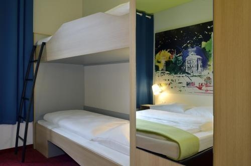 Imagen de la habitación del Hotel B&B M&uuml;lheim An Der Ruhr. Foto 10