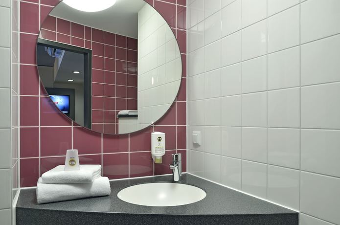 Imagen de la habitación del Hotel B&B München City-Nord. Foto 12
