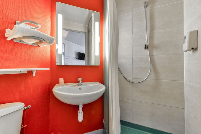 Imagen de la habitación del Hotel B&B Narbonne (2). Foto 7