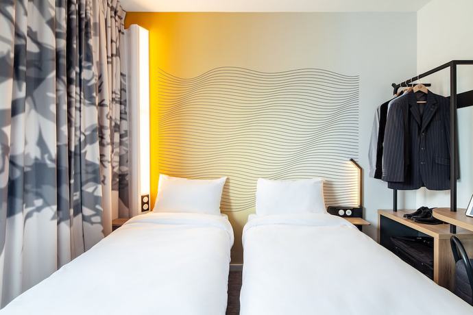 Imagen de la habitación del Hotel B&B Nice Aéroport Arenas. Foto 17