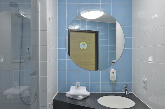 Imagen de la habitación del Hotel B&B Nürnberg-City. Foto 11