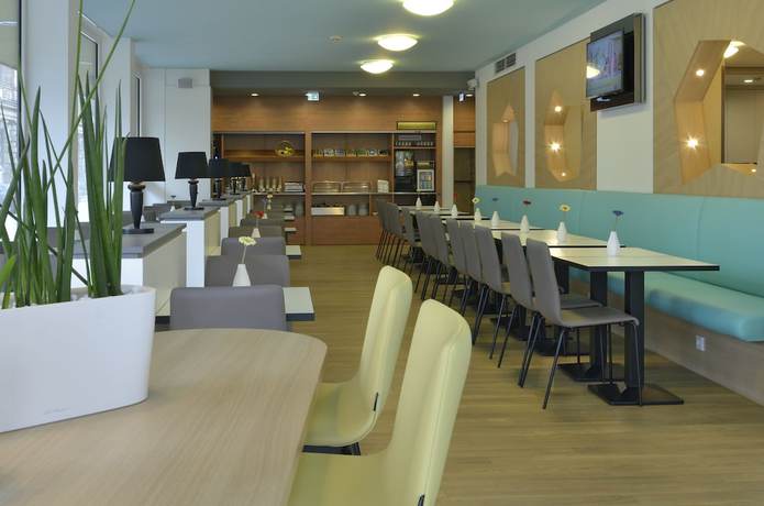 Imagen del bar/restaurante del Hotel B&B Nürnberg-City. Foto 2