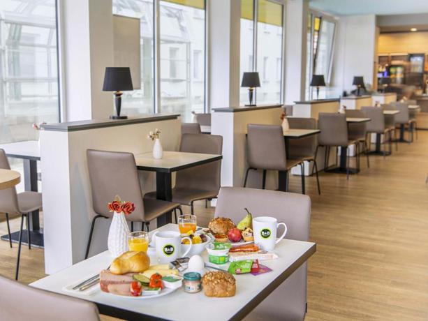 Imagen del bar/restaurante del Hotel B&B N&uuml;rnberg-City. Foto 3