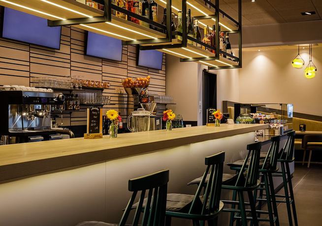 Imagen del bar/restaurante del Hotel B&B Nürnberg-Plärrer. Foto 4