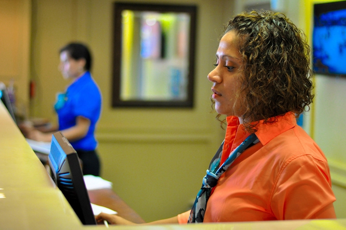 Imagen de los interiores del Hotel B&B Orlando International Drive Near Universal. Foto 15