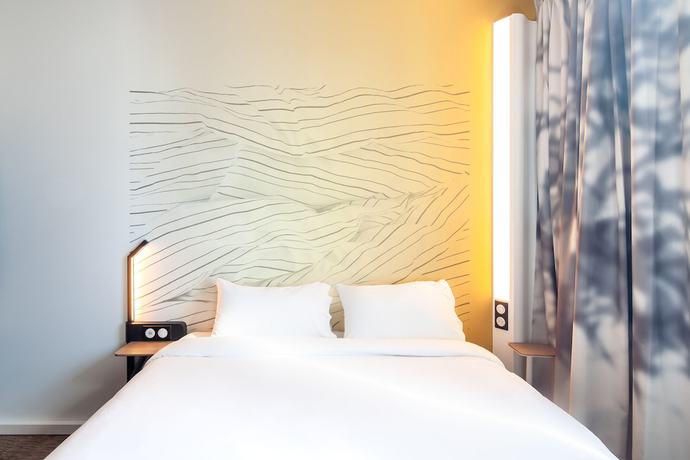 Imagen de la habitación del Hotel B&B Ouistreham. Foto 12