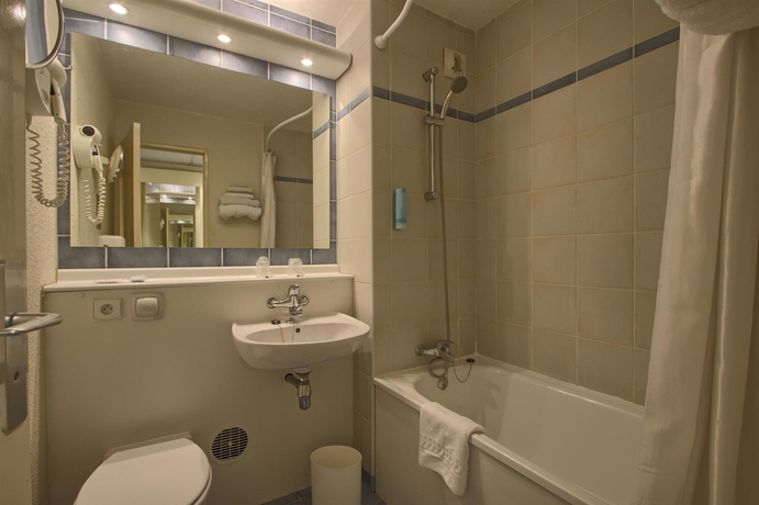 Imagen de la habitación del Hotel B&B Paris 17 Batignolles 3 étoiles. Foto 11