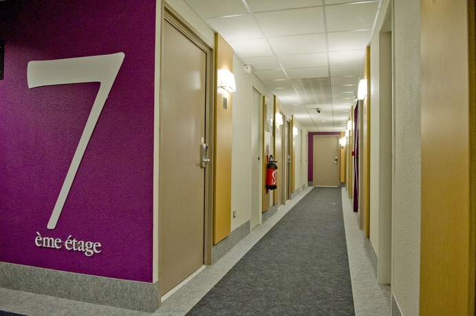 Imagen de los interiores del Hotel B&B Paris Châtillon. Foto 18