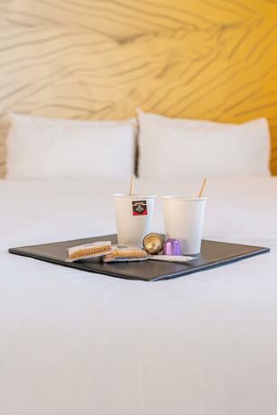 Imagen general del Hotel B&B Paris Clichy-sous-Bois. Foto 1