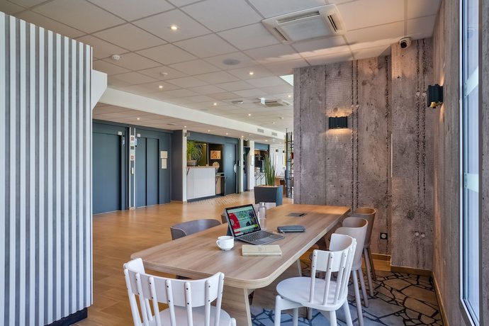 Imagen de los interiores del Hotel B&B Paris Créteil. Foto 15