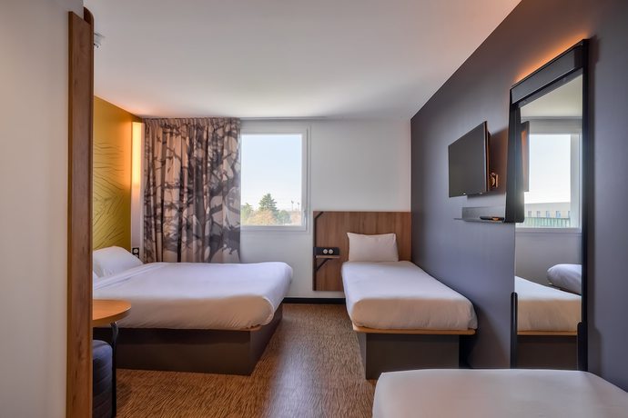 Imagen de la habitación del Hotel B&B Paris Créteil. Foto 9