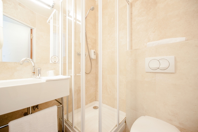 Imagen de la habitación del Hotel B&B Paris Nord Aulnay-sous-Bois. Foto 8