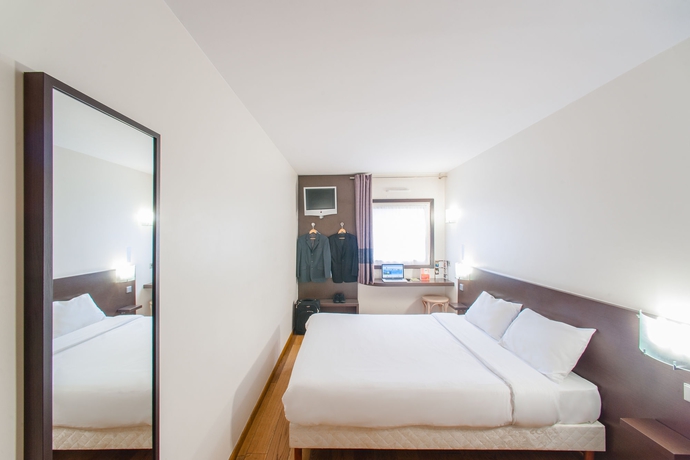 Imagen de la habitación del Hotel B&B Paris Nord Aulnay-sous-Bois. Foto 11